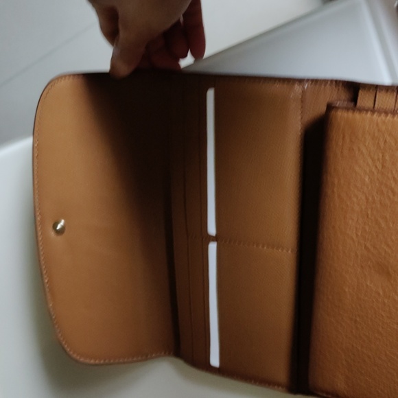 Coach New Wallet - Picture 6 of 8